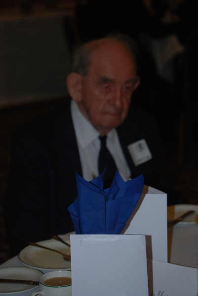Photograph of Dick Bell (1931/38) at Reunion Dinner 2011